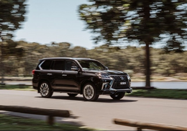 Lexus LX 570 S